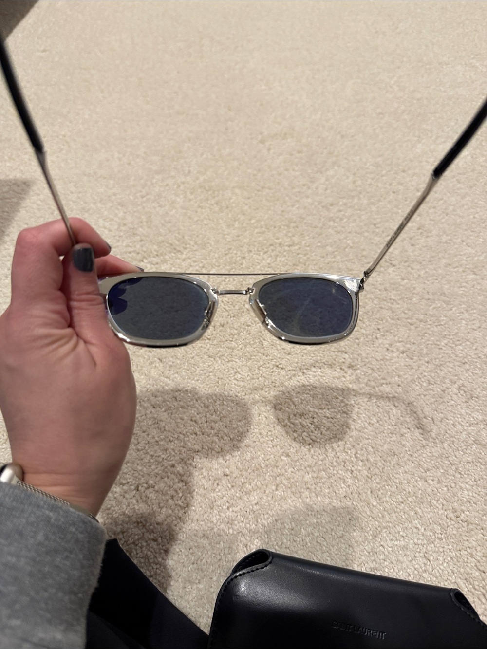 Saint Laurent SL 28 Metal sunglasses in a silver frame with mirrored lenses - Picture 7 of 7